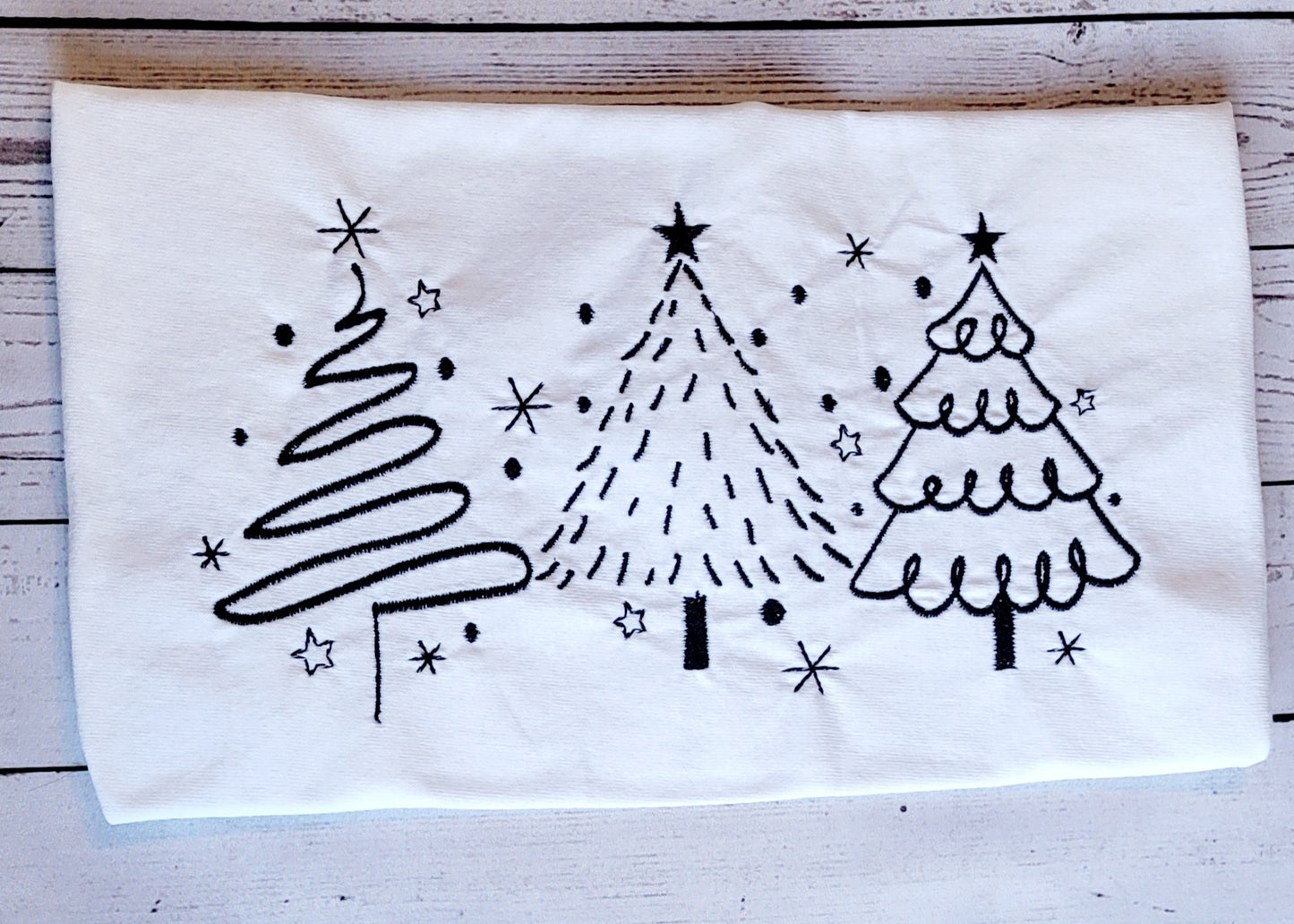 Christmas Tree Line Art Embroidery Design